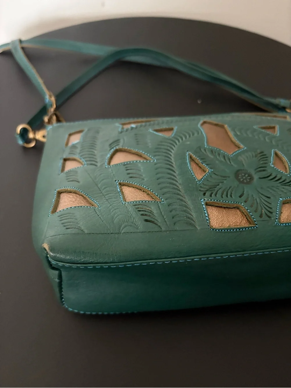 Leaders in Leather Crossbody Bag Green Hand-Tooled Floral Cutout Vintage